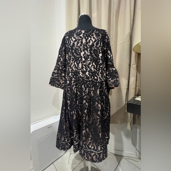 Eliza J Plus Size Lace & Satin Dress - Picture 2 of 5